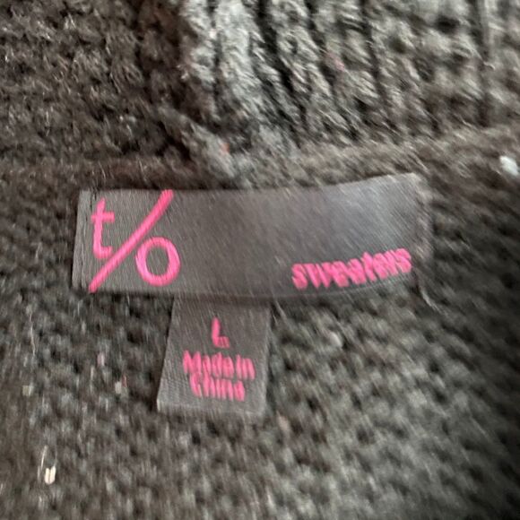 T/O Short Sleeve Cowl Neck Sweater - Picture 4 of 7